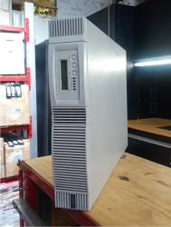 UPS Lyonn ULT 2000RM