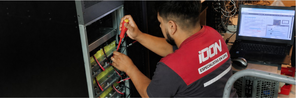 UPS industrial instalación en planta